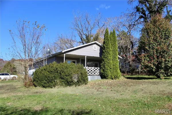 $284,900 | 18868 Chickadee Drive, Marble Hill, MO 63764