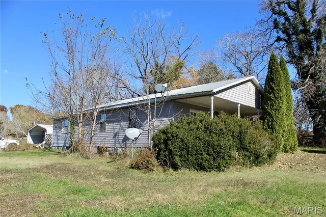 $300,000 | 18868 Chickadee Drive, Marble Hill, MO 63764