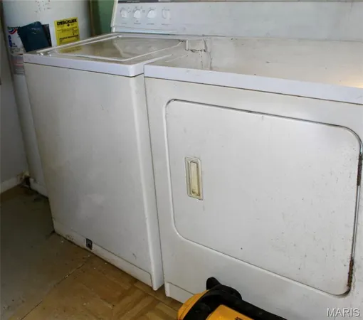 $284,900 | 18868 Chickadee Drive, Marble Hill, MO 63764