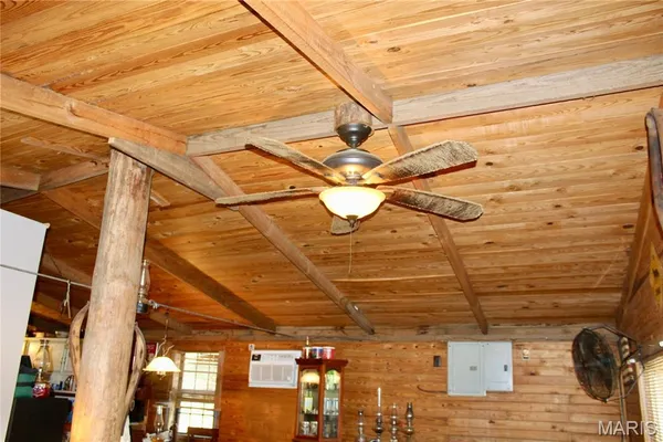 $284,900 | 18868 Chickadee Drive, Marble Hill, MO 63764