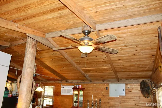 $300,000 | 18868 Chickadee Drive, Marble Hill, MO 63764