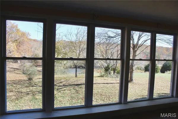 $284,900 | 18868 Chickadee Drive, Marble Hill, MO 63764