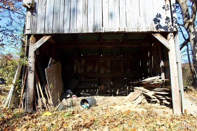 $300,000 | 18868 Chickadee Drive, Marble Hill, MO 63764