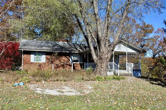 $300,000 | 18868 Chickadee Drive, Marble Hill, MO 63764