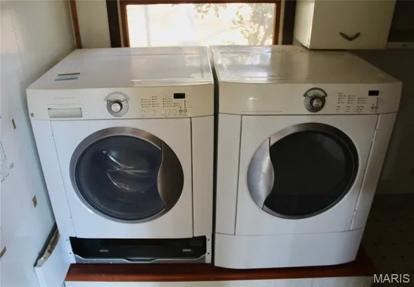 $284,900 | 18868 Chickadee Drive, Marble Hill, MO 63764