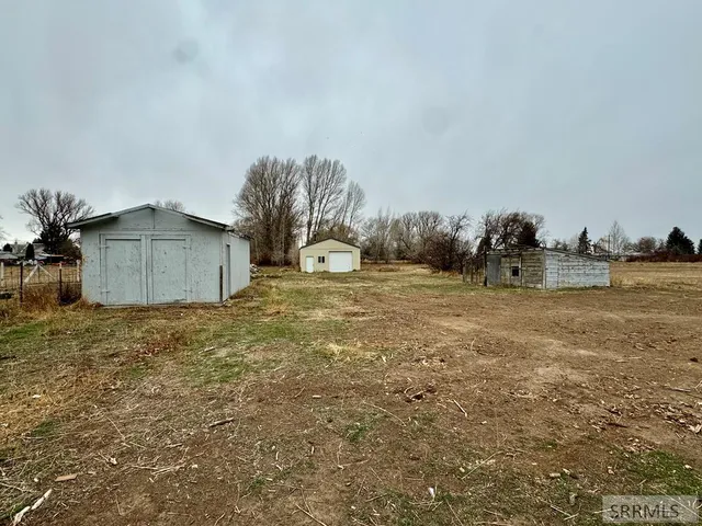 $369,900 | 487 North 3450 East, Lewisville, ID 83431