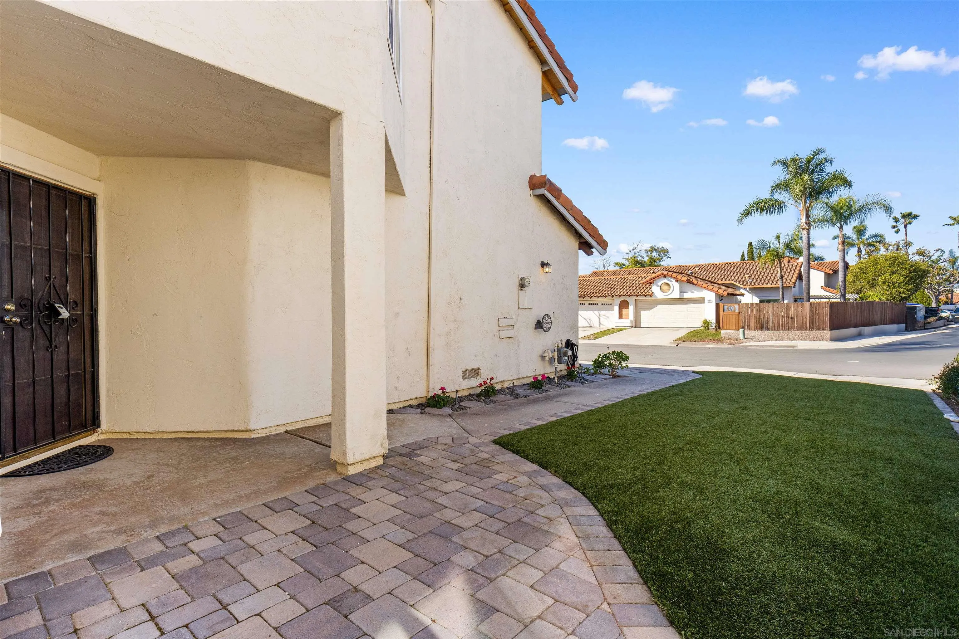 8695 Rideabout Lane San Diego, CA 92129 - Photo 4 of 62