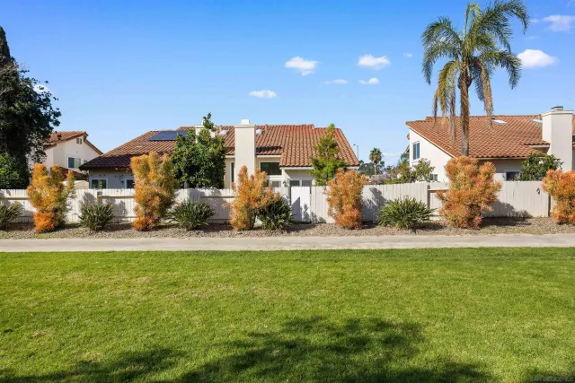 $1,220,000 | 8695 Rideabout Lane, San Diego, CA 92129