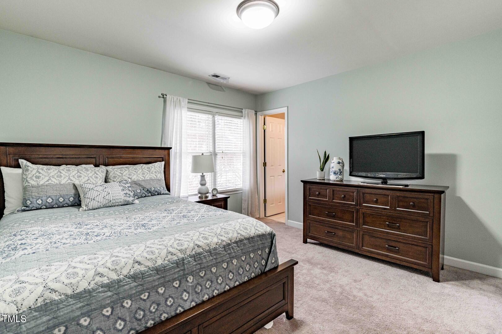 4553 Treerose Way Raleigh, NC 27606 - Photo 18 of 36 DSC01058 (Large)
