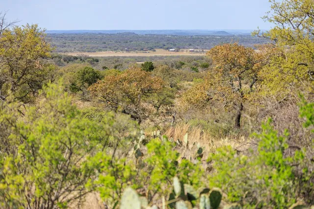 $3,570,200 | 4632 Onion Creek Road, Doss, TX 78618