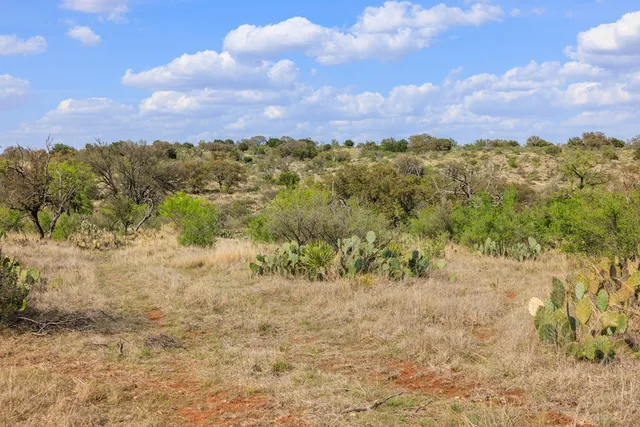 $3,570,200 | 4632 Onion Creek Road, Doss, TX 78618