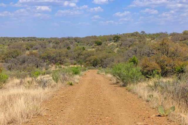 $3,570,200 | 4632 Onion Creek Road, Doss, TX 78618