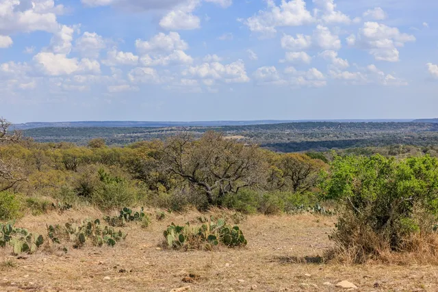 $3,570,200 | 4632 Onion Creek Road, Doss, TX 78618