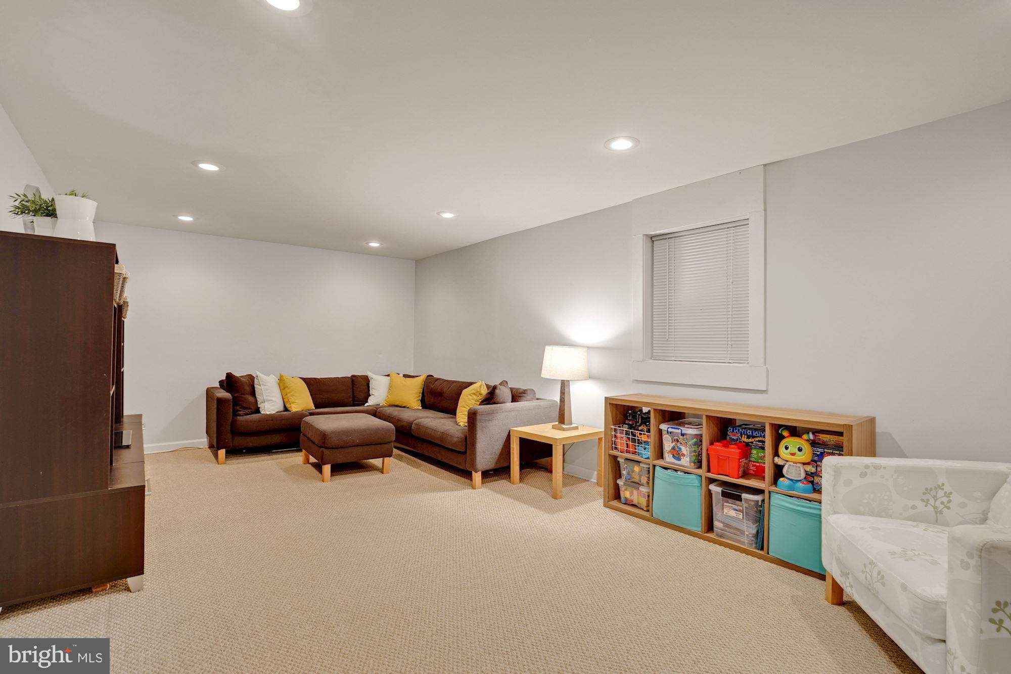 8327 Moline Place Springfield, VA 22153 - Photo 23 of 33 Gallery Image 23