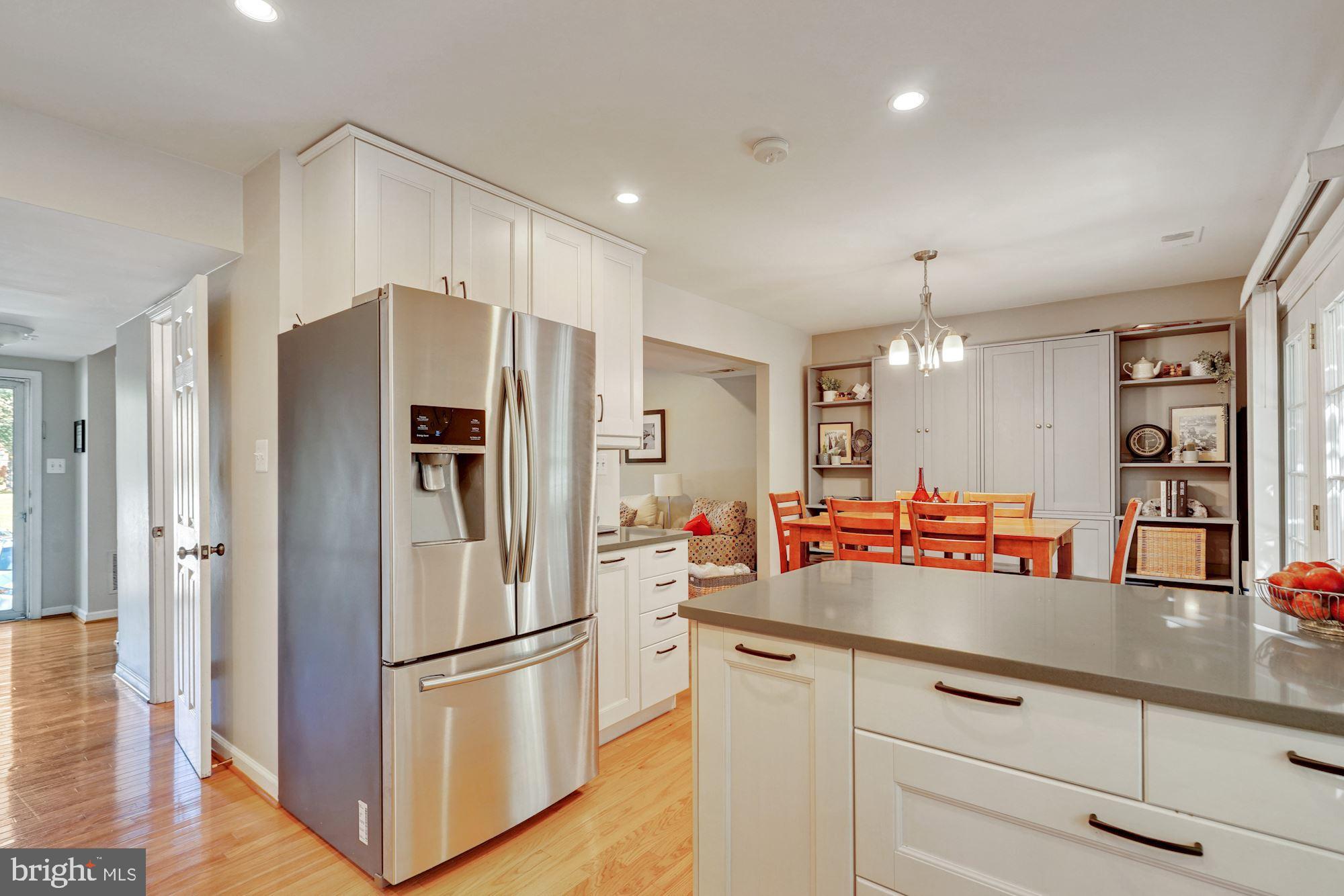 8327 Moline Place Springfield, VA 22153 - Photo 5 of 33 Gallery Image 5