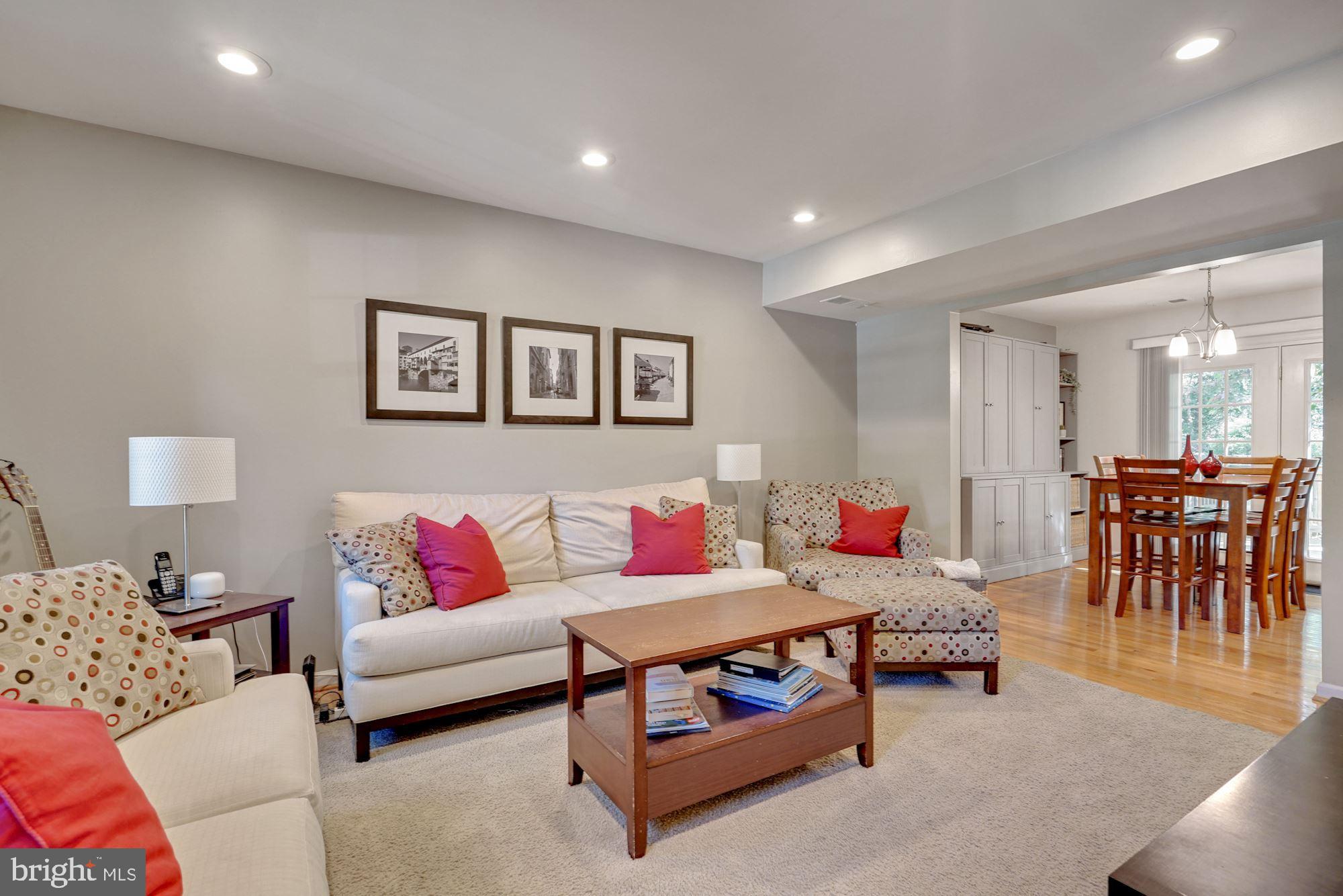 8327 Moline Place Springfield, VA 22153 - Photo 9 of 33 Gallery Image 9