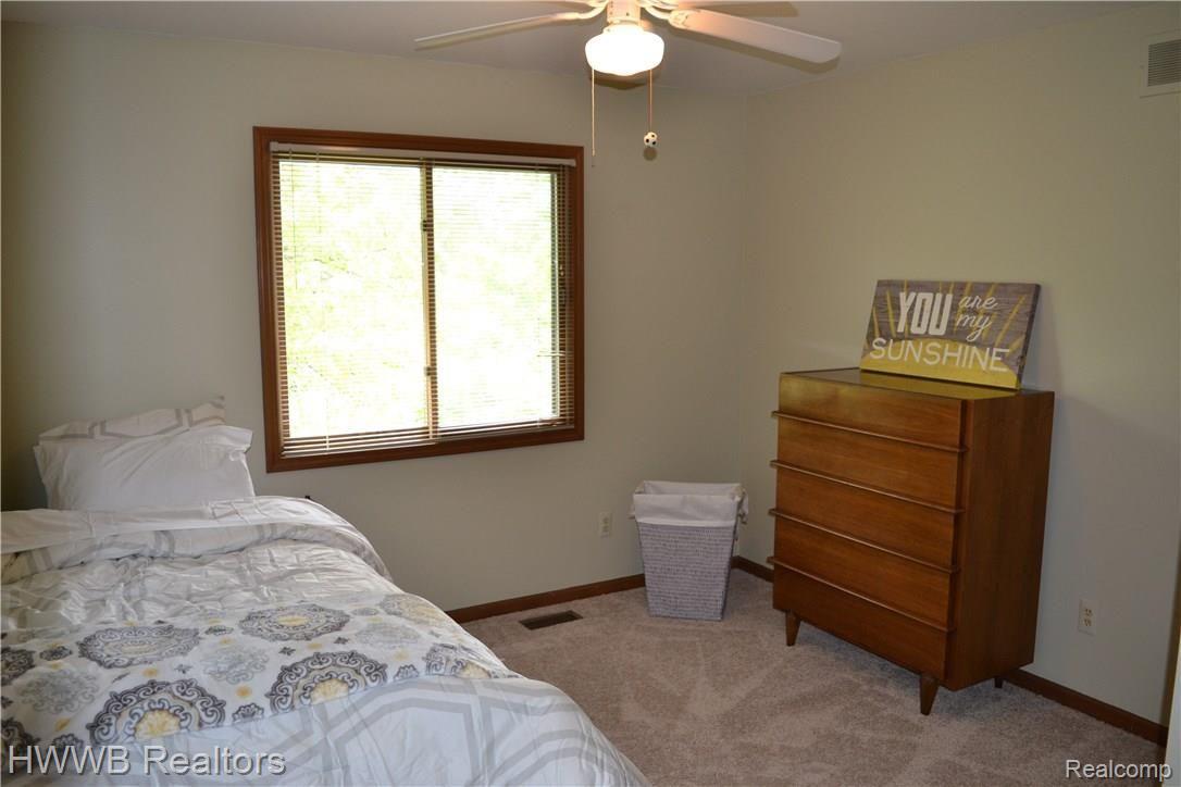 3483 Rocky Crest Court Rochester, MI 48306 - Photo 38 of 60 Bedroom 3