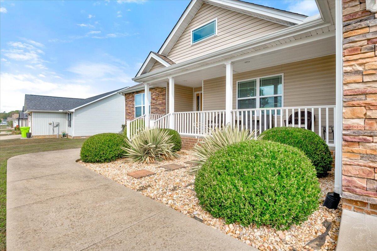 03-Front Porch