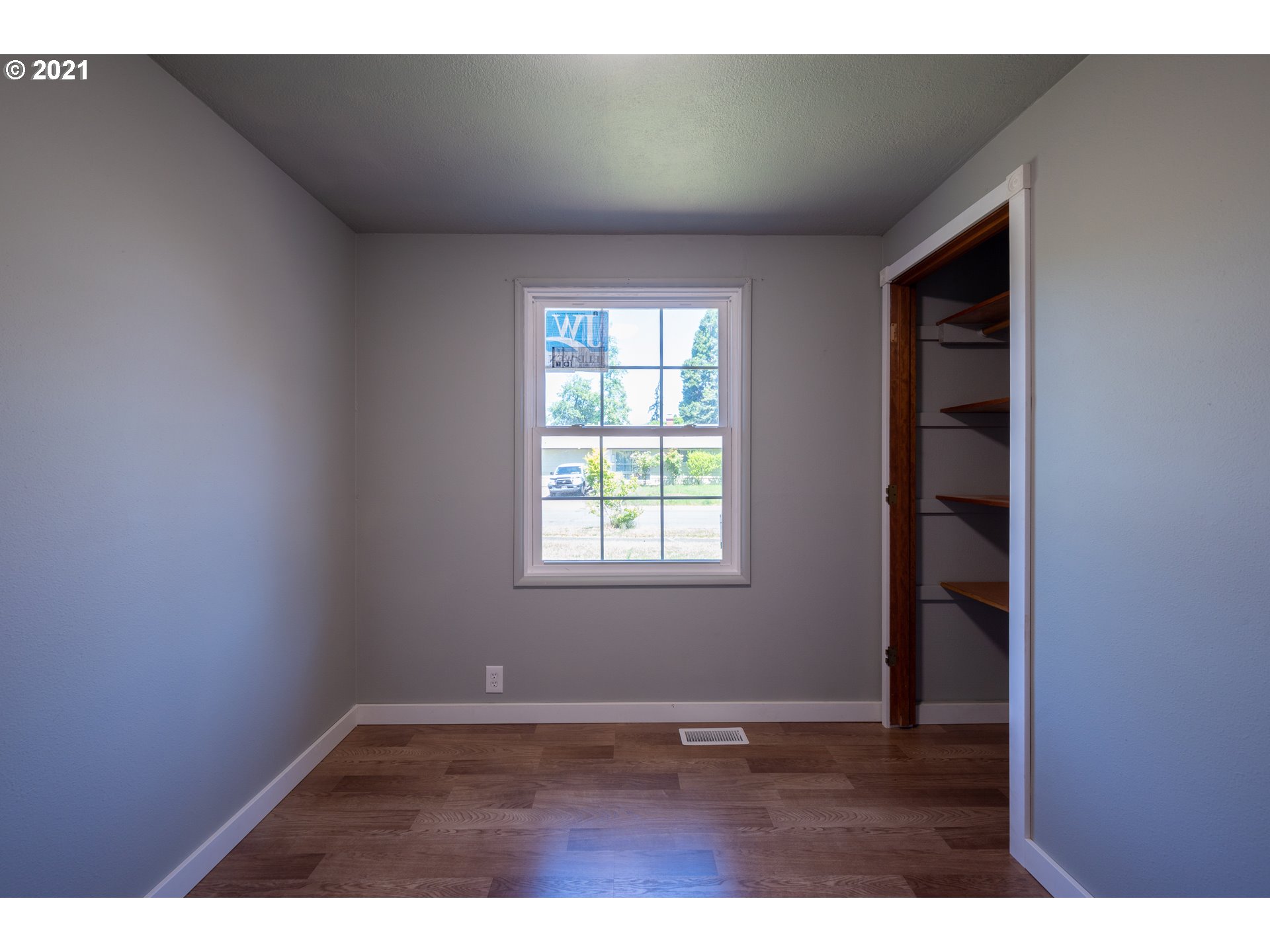 1243 Olympic Street Springfield, OR 97477 - Photo 11 of 17