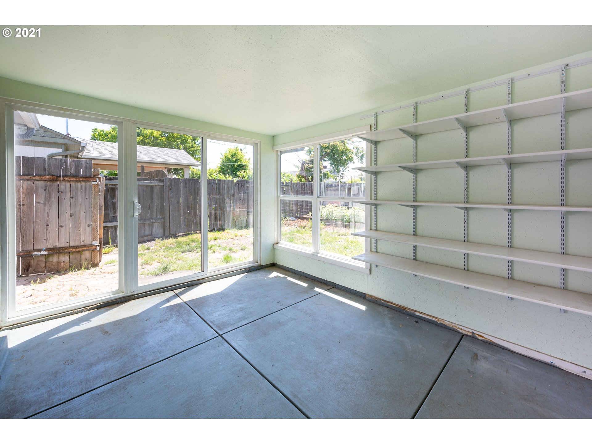 1243 Olympic Street Springfield, OR 97477 - Photo 14 of 17