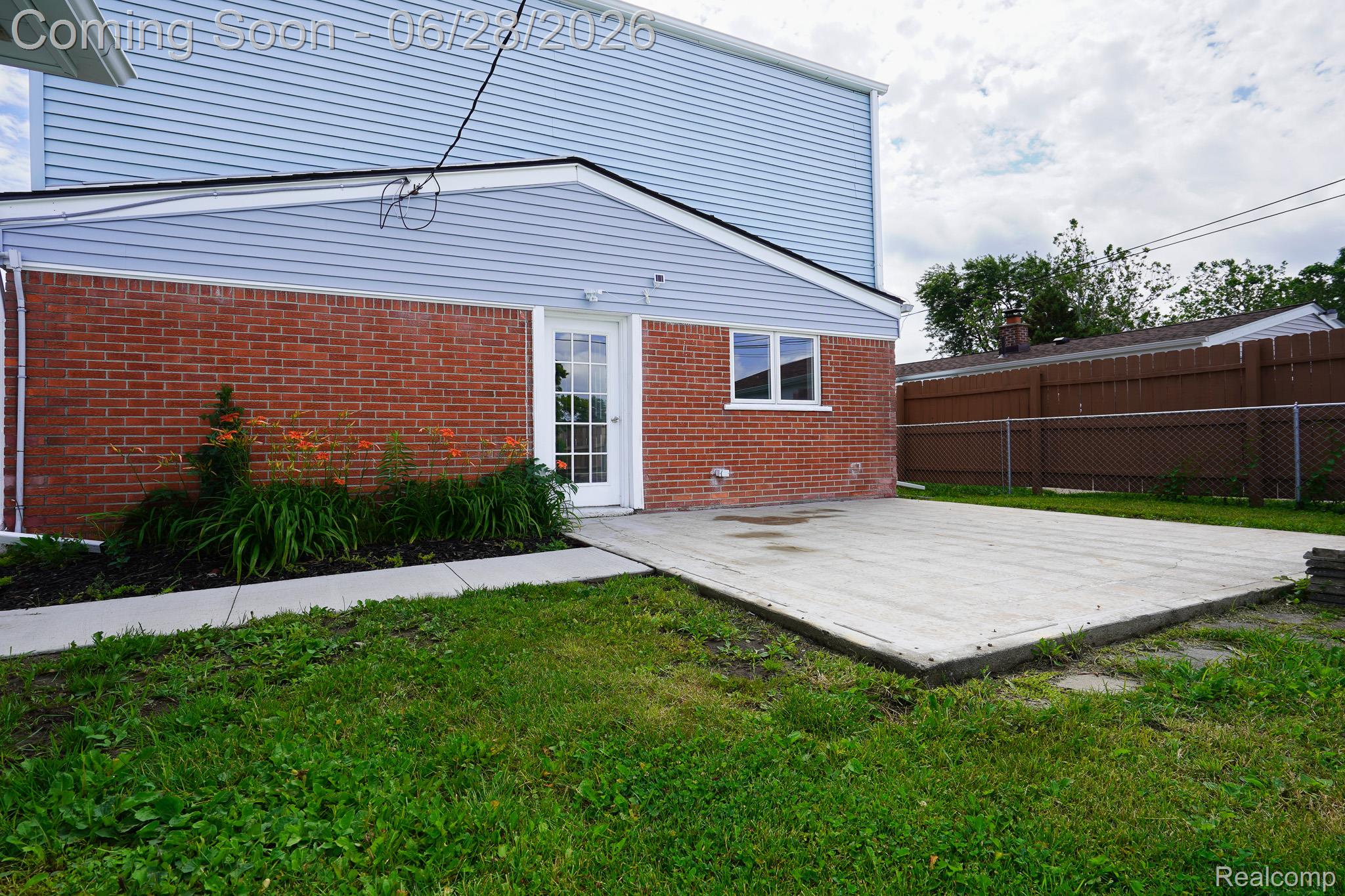 15646 Selwyn Road Southgate, MI 48195 - Photo 7 of 69 DDS04809.jpg