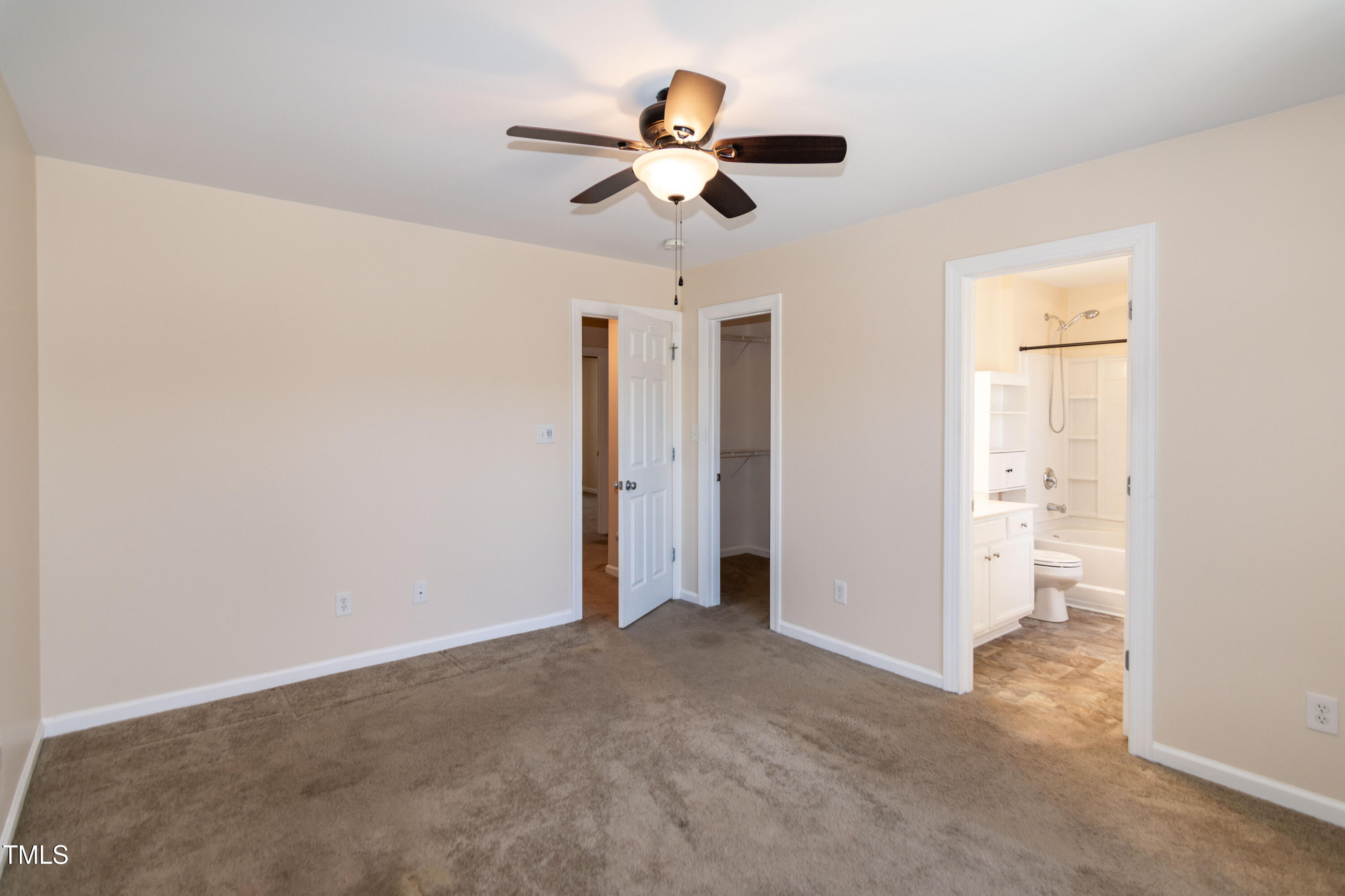 2638 Andover Glen Road Raleigh, NC 27604 - Photo 28 of 49 a view of empty room with ceiling fan
