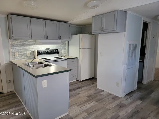 $1,300 | 2548 Blue Marlin Street Southwest, Supply, NC 28462