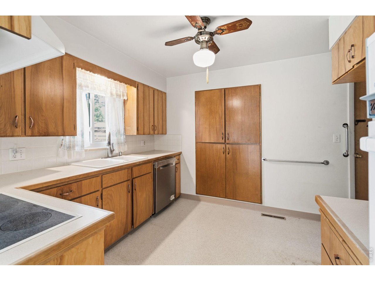 1041 Montview Road Fort Collins, CO 80521 - Photo 14 of 42