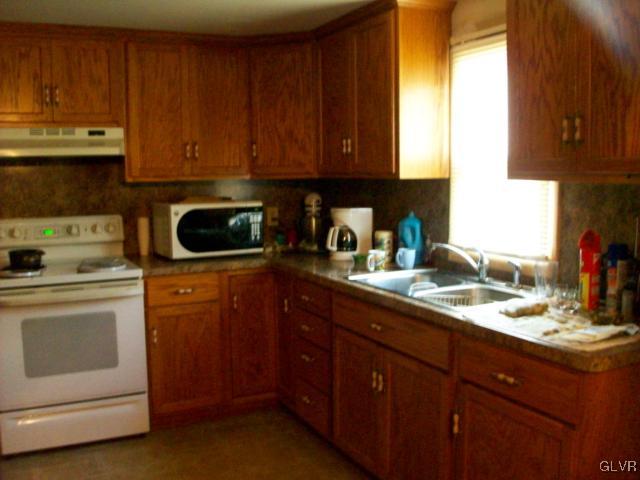 811 Georgetown Road Nazareth, PA 18064 - Photo 6 of 6 Gallery Image 6