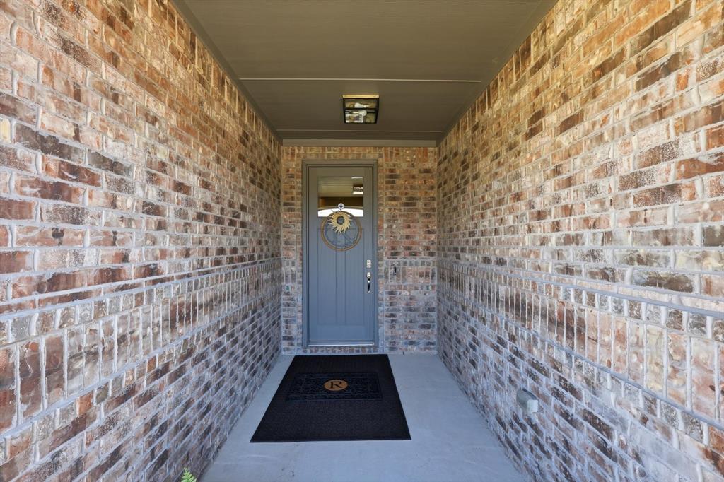 63 Kramer Lane Sanger, TX 76266 - Photo 3 of 40