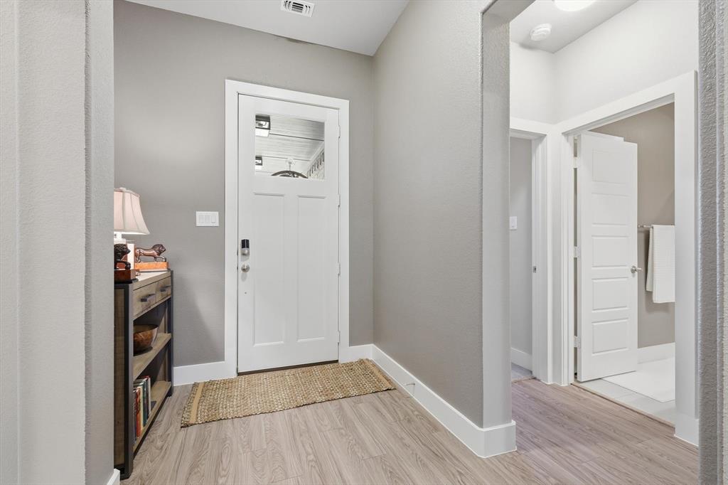 63 Kramer Lane Sanger, TX 76266 - Photo 5 of 40