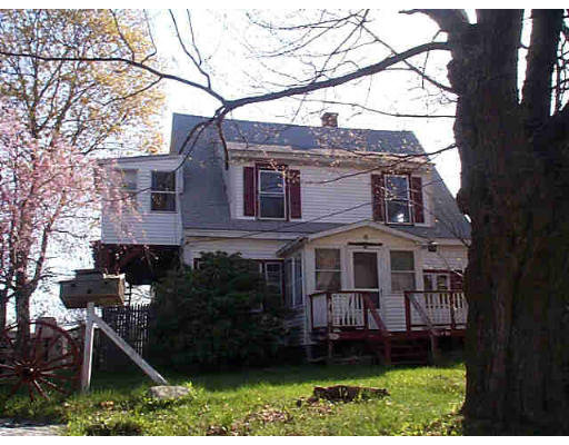 137 Maple Avenue Rutland, MA 01543 - Photo 1 of 3
