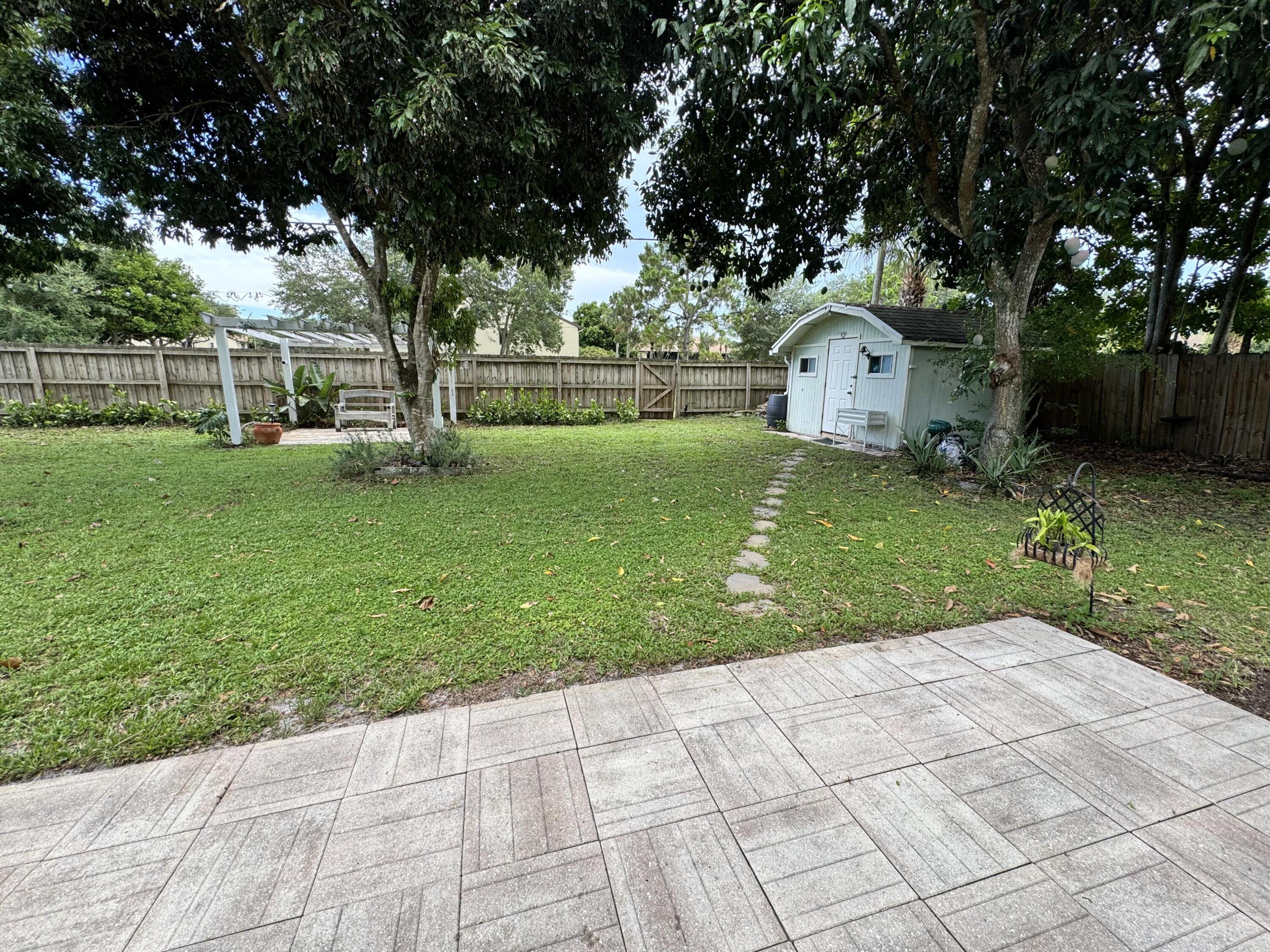 7828 St Andrews Road Lake Worth, FL 33467 - Photo 28 of 32 28_beyc6a3c34ca77035
