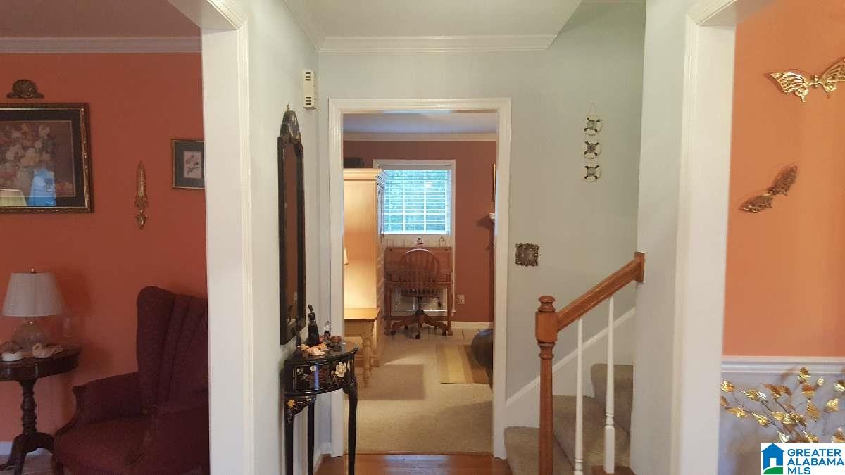 1705 Ridgefield Circle Birmingham, AL 35215 - Photo 6 of 37
