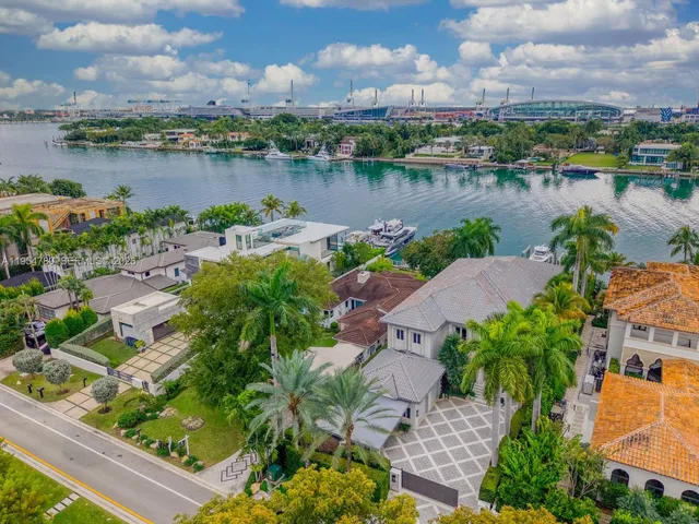 $12,500,000 | 170 South Hibiscus Drive, Miami Beach, FL 33139