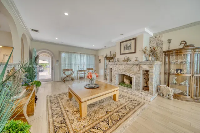 $12,500,000 | 170 South Hibiscus Drive, Miami Beach, FL 33139