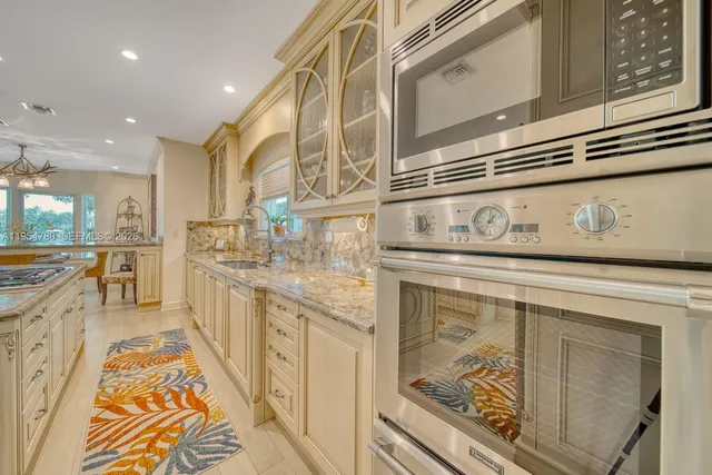 $12,500,000 | 170 South Hibiscus Drive, Miami Beach, FL 33139