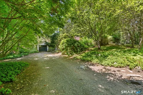 $950,000 | 158 Spring Water Lane, New Canaan, CT 06840