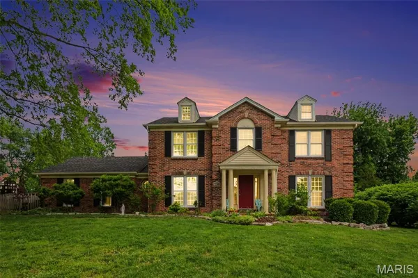 $465,000 | 4717 Southridge Park Court, St. Louis, MO 63129
