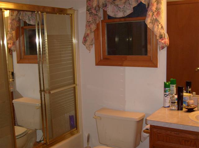 11627 Dunn Road Memphis, MI 48041 - Photo 19 of 21 31001455-18.JPG