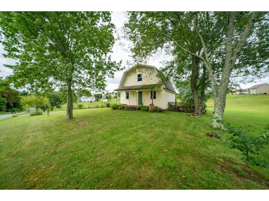 273 Dean Archer Road Jonesborough, TN 37659 - Photo 4 of 34 Photo 4