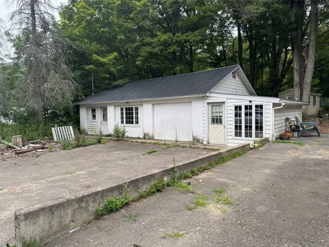 $115,000 | 23100 Highway 267, Friendsville, PA 18818