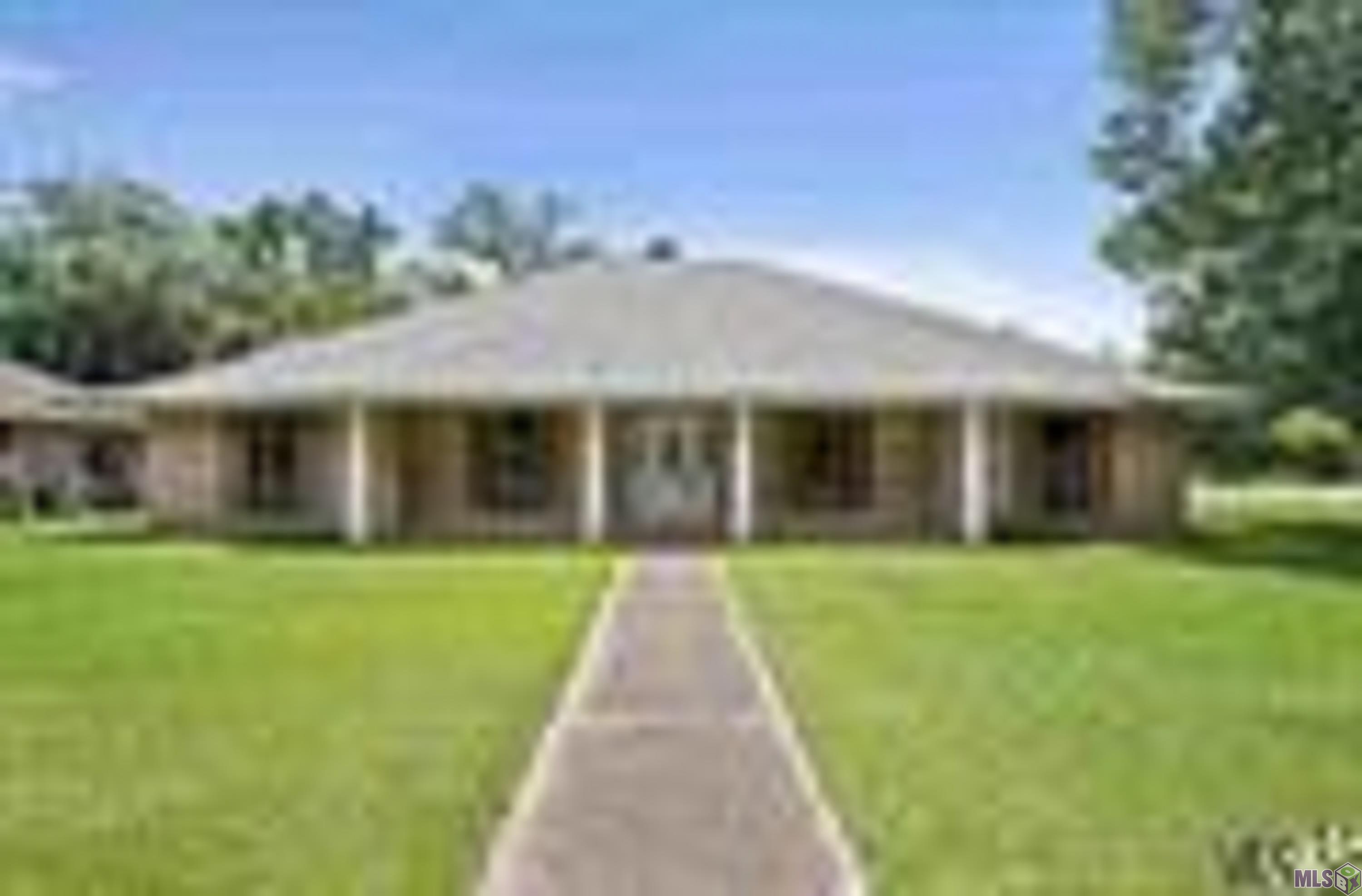 3012 Woodland Ridge Boulevard Baton Rouge, LA 70816 - Photo 3 of 14