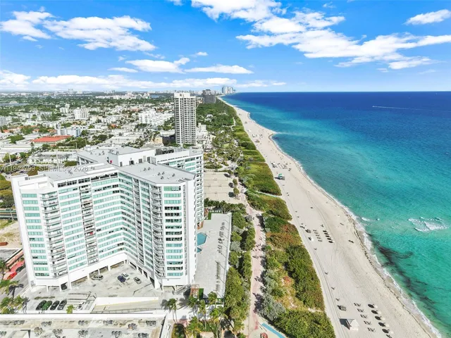 a view of building with yard