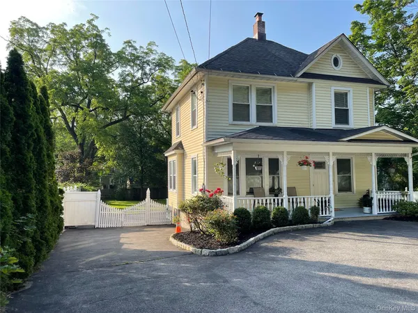 $829,000 | 73 South Bedford Road, Chappaqua, NY 10514