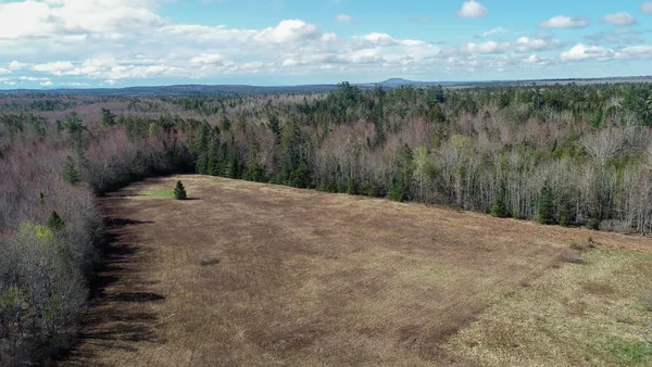 $225,000 | 1a Ellsworth Me 04605, Hancock, ME 04640