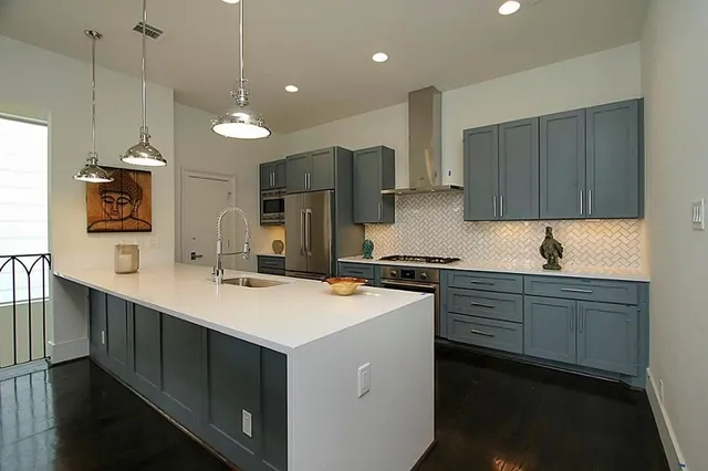 $3,200 | 1810 Oakdale Street, Houston, TX 77004