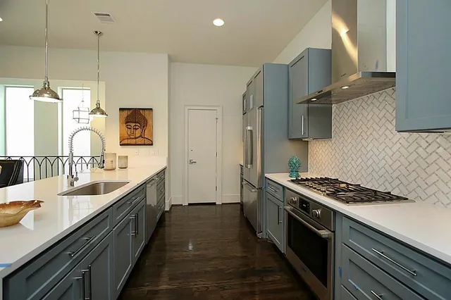 $3,200 | 1810 Oakdale Street, Houston, TX 77004