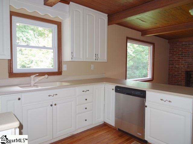 365 Berry Road Pelzer, SC 29669 - Photo 7 of 17