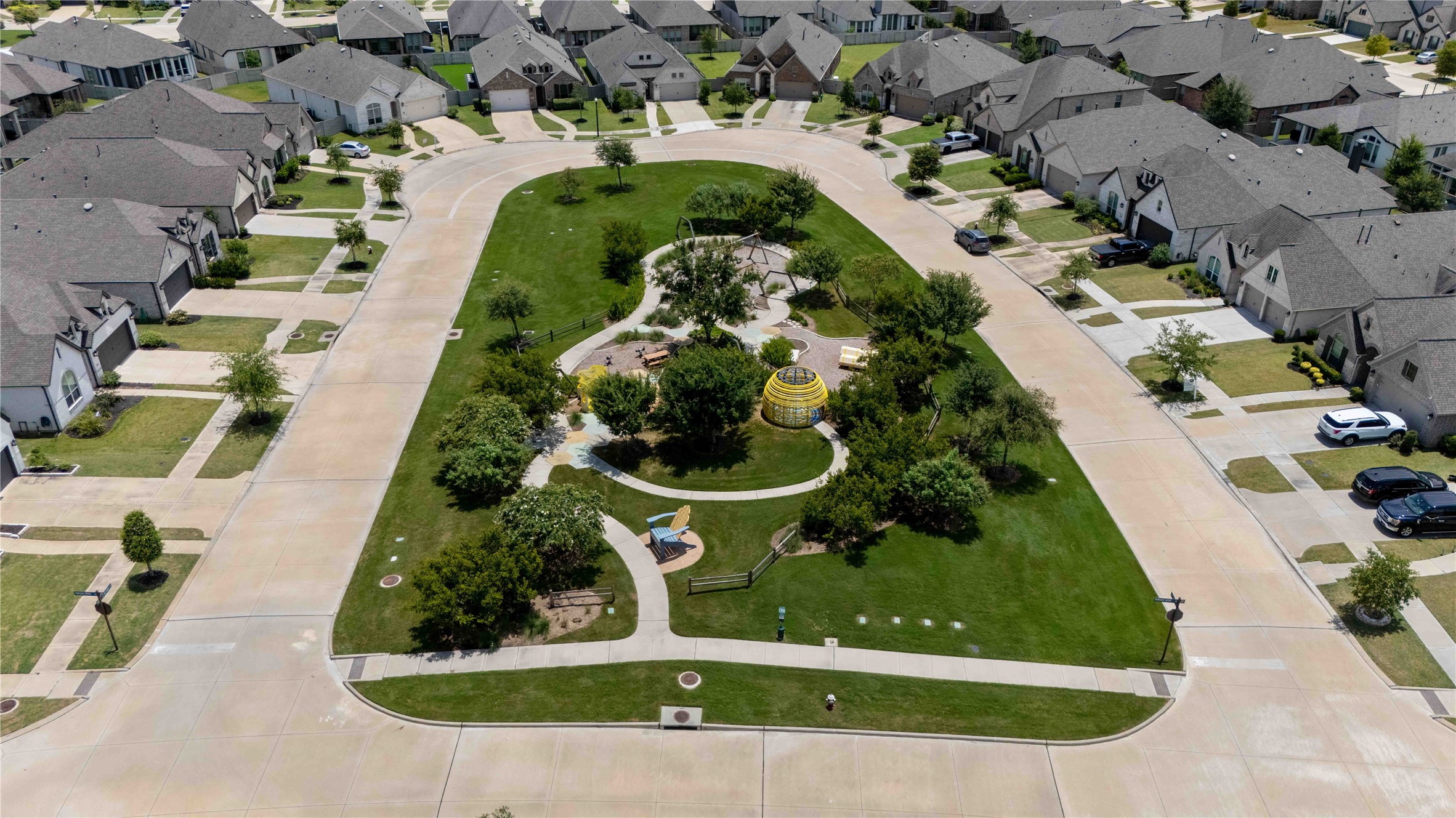 4333 Arbor Crest Lane Manvel, TX 77578 - Photo 39 of 40 Just steps away, the vibrant neighborhood Hive Park stands as an extension of your own yard, offering community green spaces, recreation, and outdoor amenities.